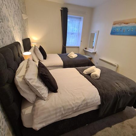 Meadowside Holiday Apartments Торки Екстериор снимка