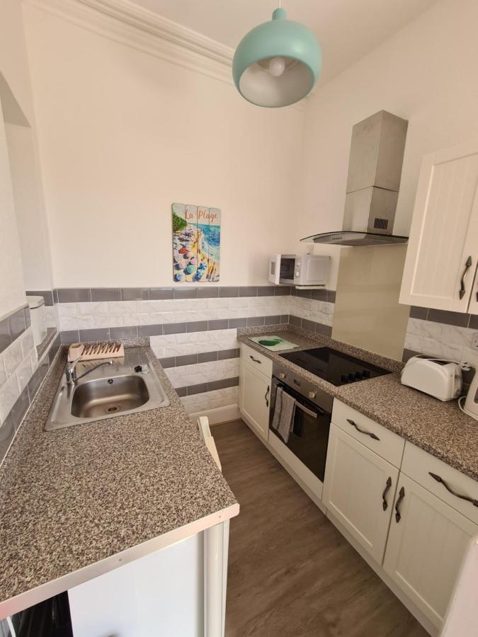 Meadowside Holiday Apartments Торки Екстериор снимка