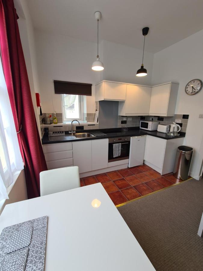 Meadowside Holiday Apartments Торки Екстериор снимка