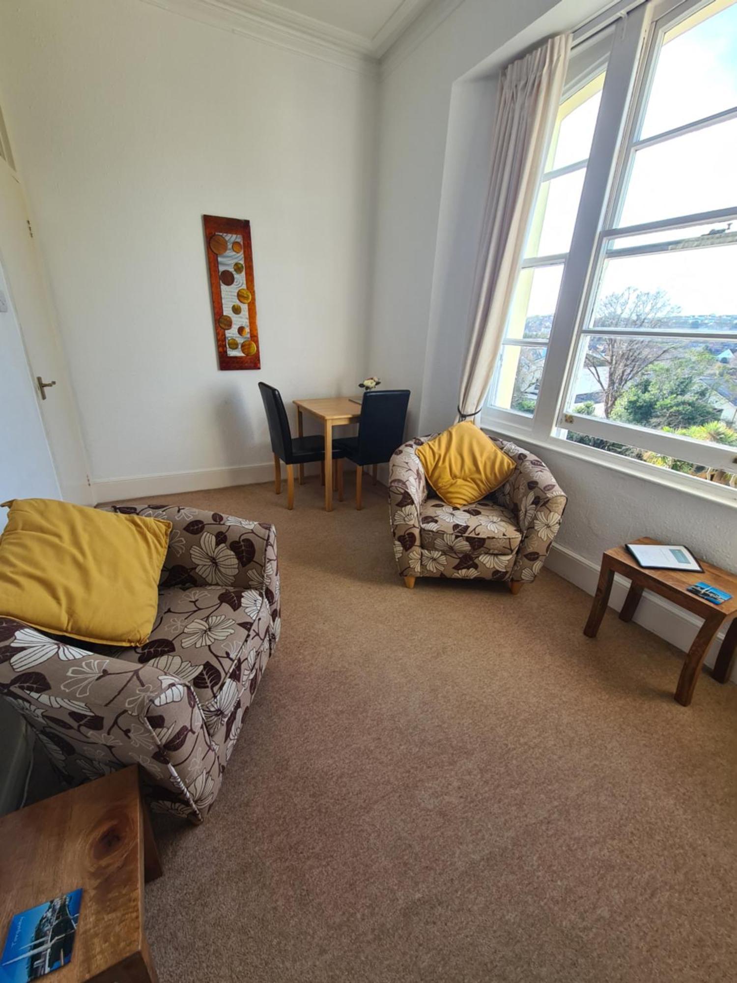 Meadowside Holiday Apartments Торки Екстериор снимка